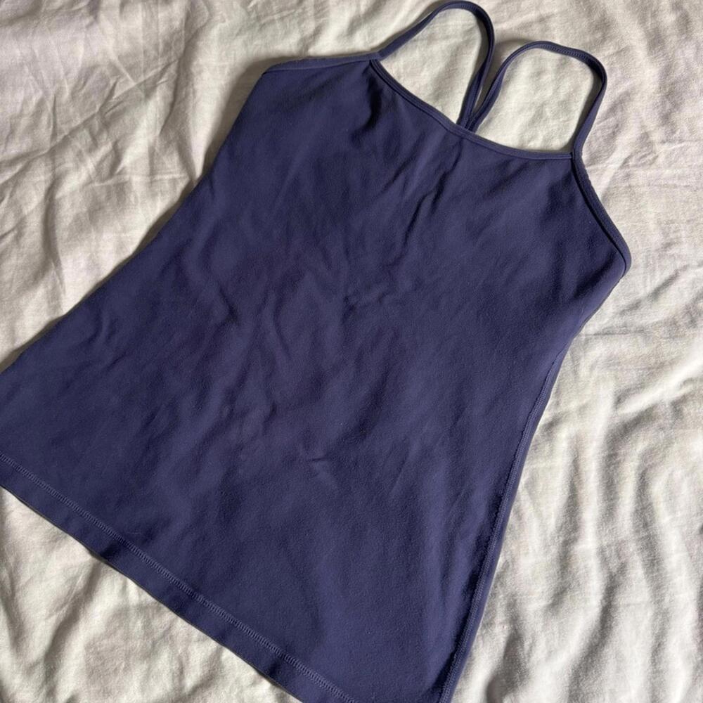 🤍 1 Lululemon Power Y Tank